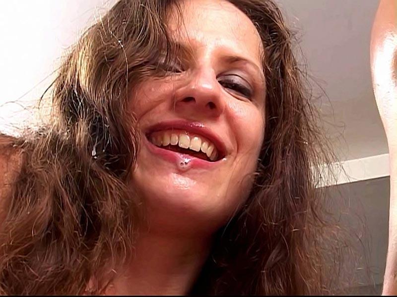 16P Horny petite mature housewife sucking and fucking hard