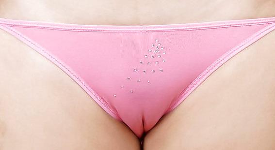 10P Camel toe
