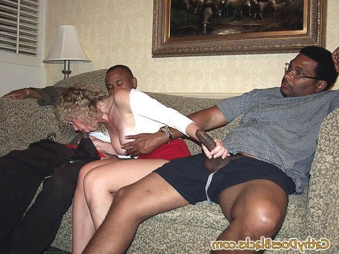 15P Naughty housewife enjoys getting black cocks