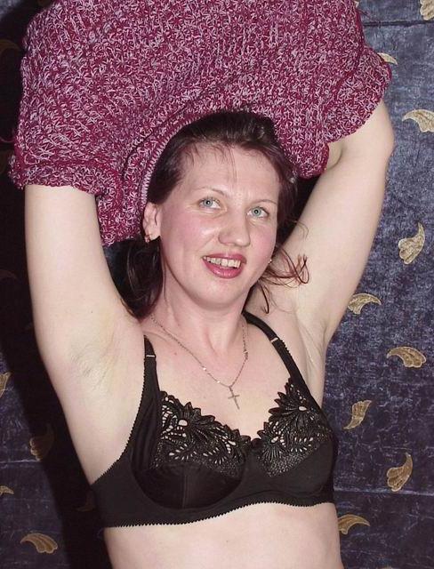 16P Horny housewife shows her natural naked body