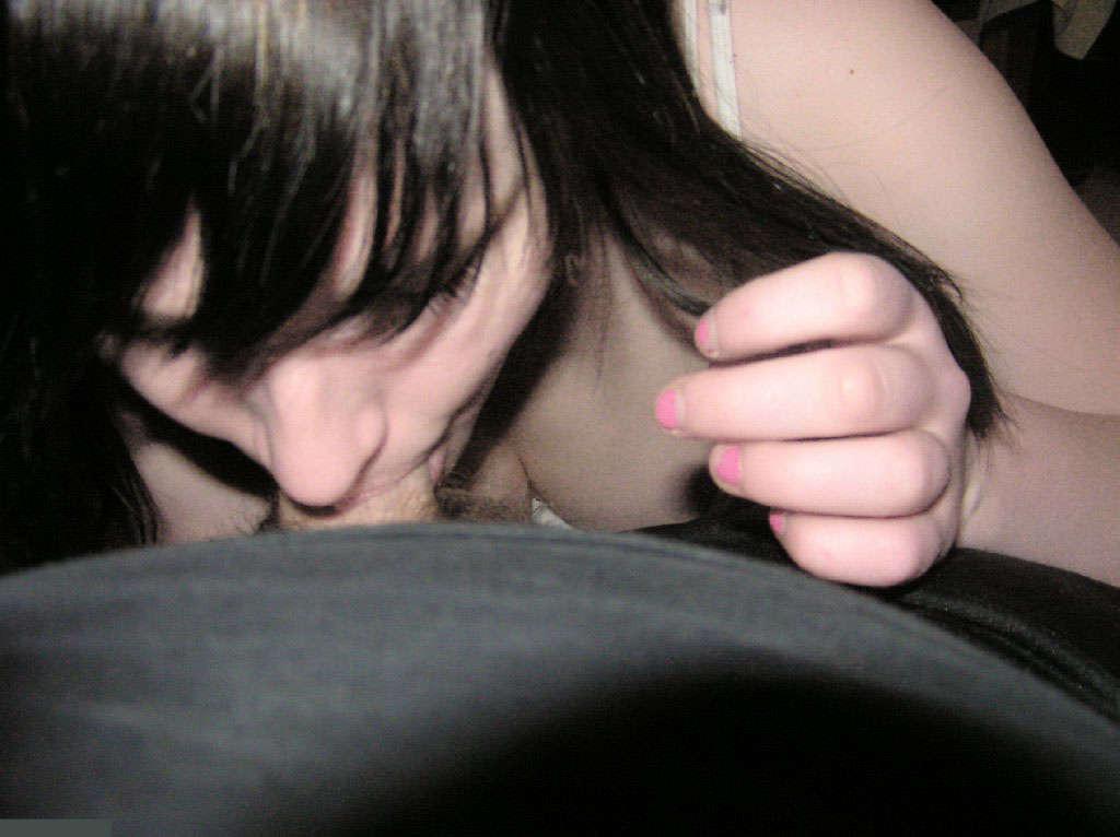 16P Bitches who love to suck huge throbbing cocks