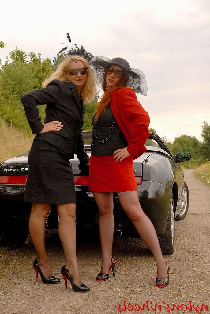12P Lesbian legs lovers in the car
