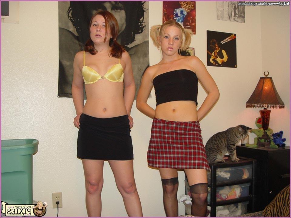 16P two lesbo schoolgirls