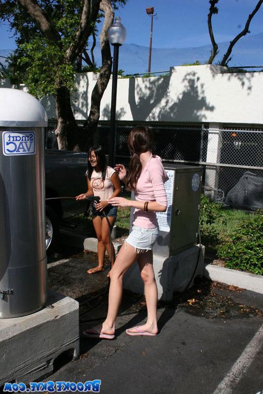 15P hot teen lesbians get wild at the public car was