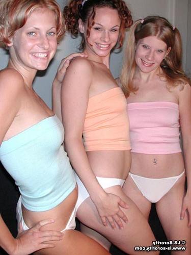 16P Three sweeties in college dorm fun