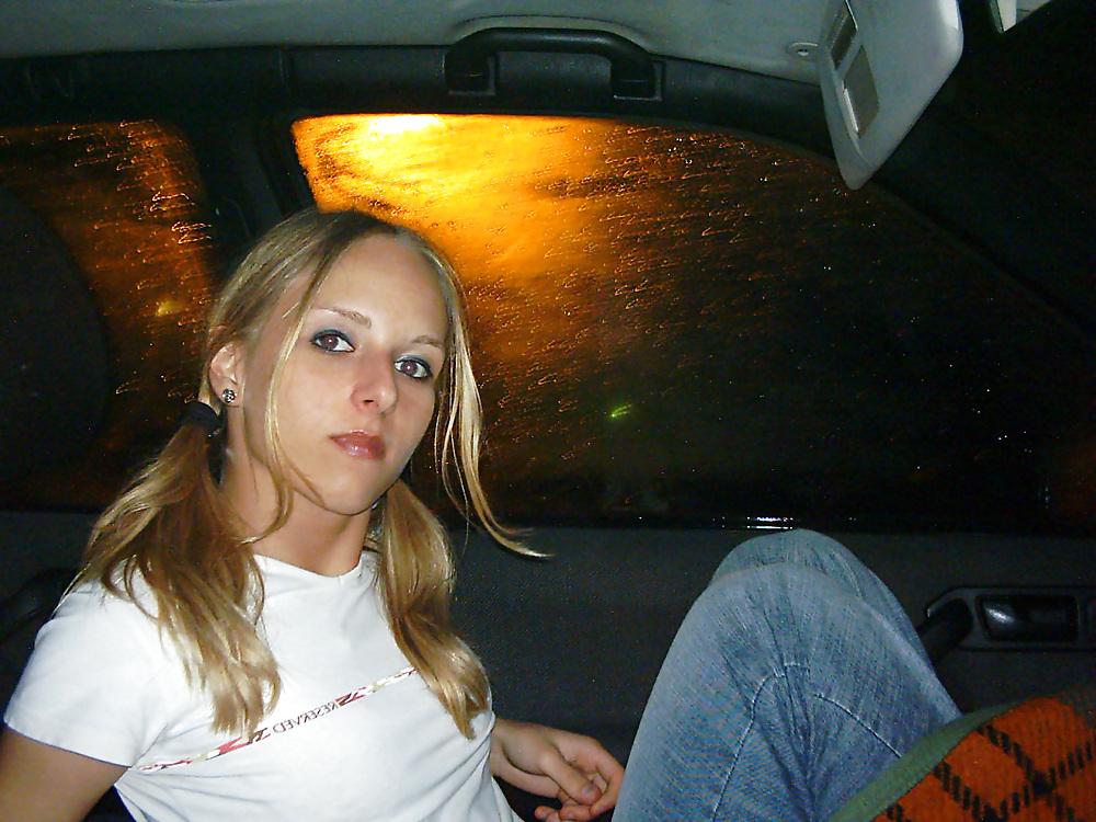 16P Cute blonde slut  car sex