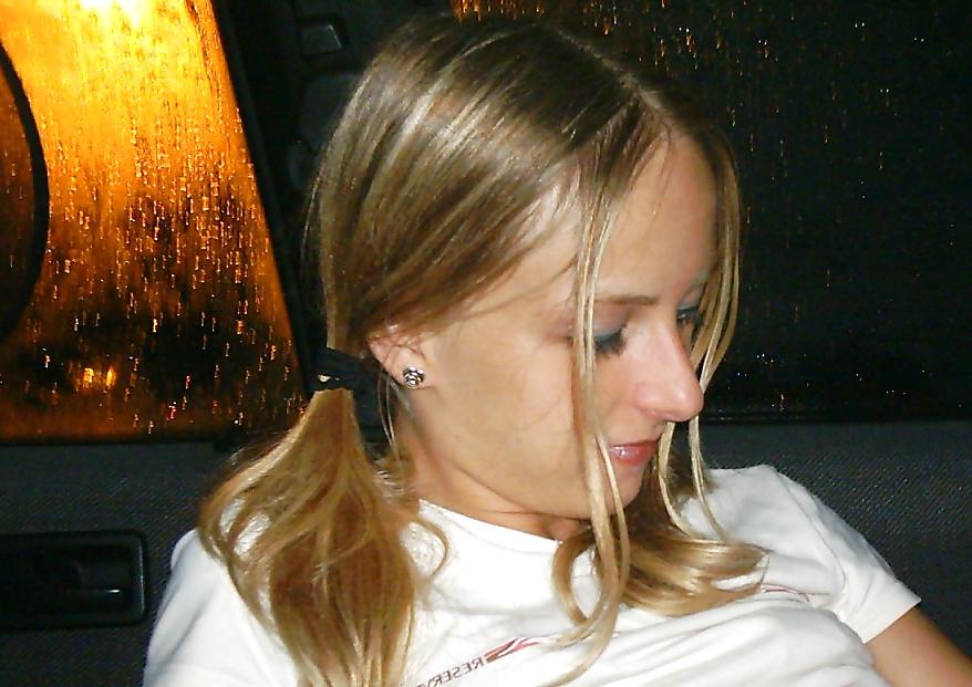 16P Cute blonde slut  car sex