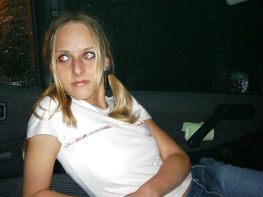 16P Cute blonde slut  car sex