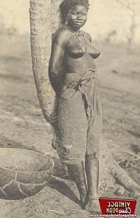 12P Vintage black babes from all over the world posing nude