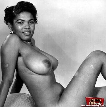 12P Vintage black babes from all over the world posing nude