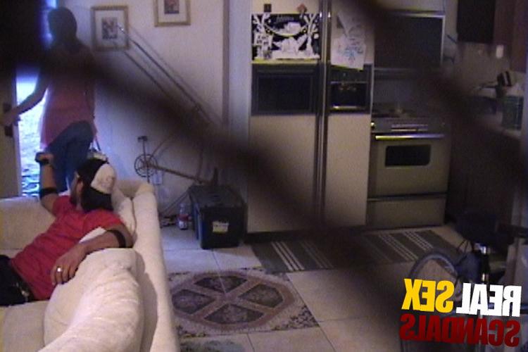 16P Spy cam films cheating husband hardcore sex