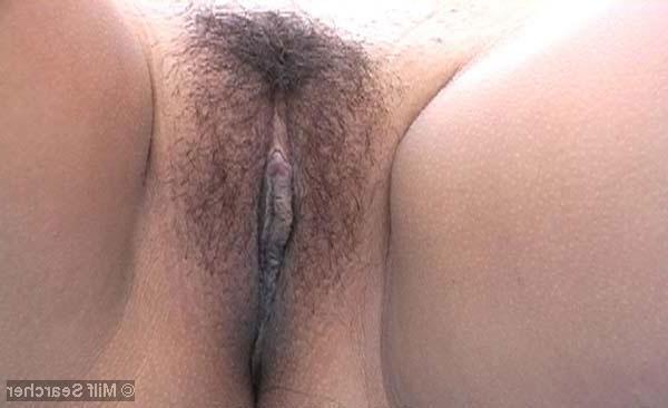 15P Sexy Mom Needs Car Help So We Fuck Her Instead