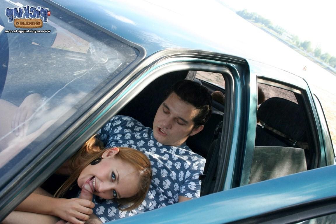 8P Hot teen blows strange cock in the car and gets hit