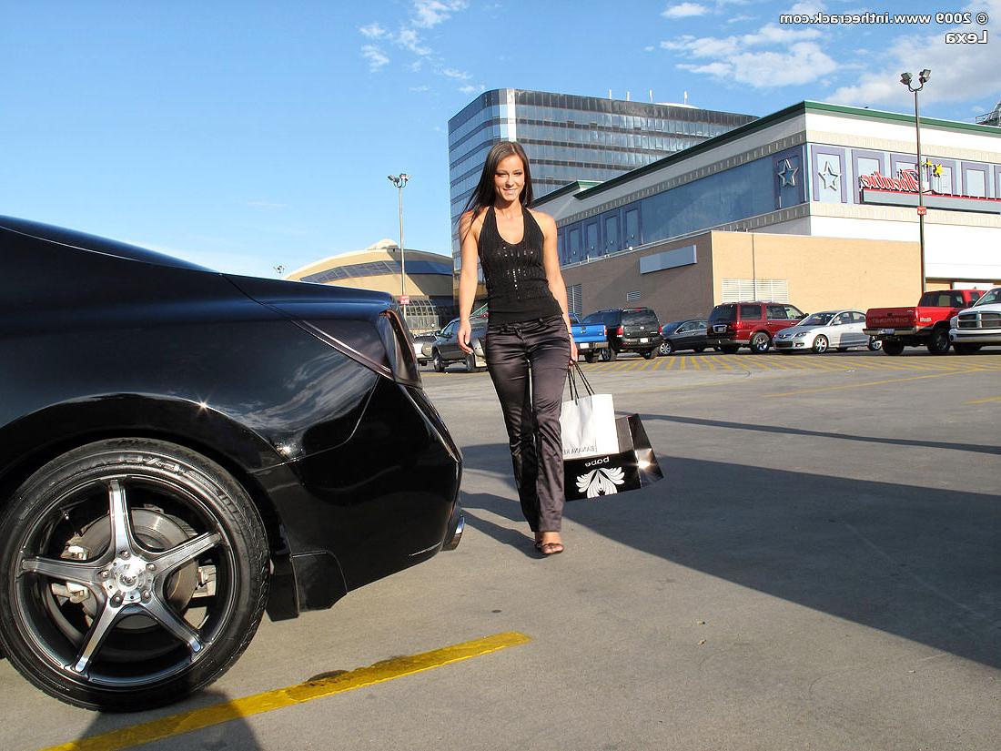16P Curvaceous brunette spreads sweet ass in a car