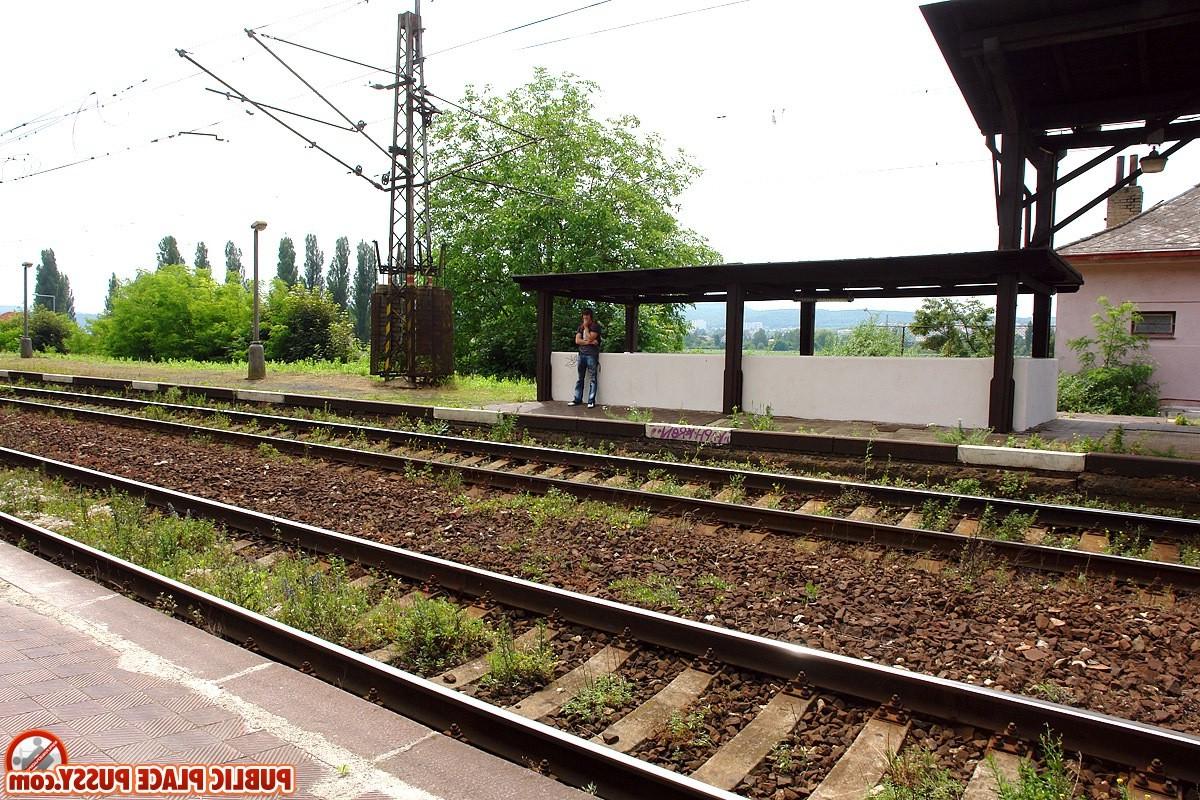 14P Stoned horny couple is getting very naughty at the station