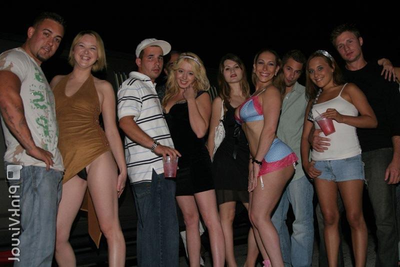 17P Hardcore group fuck sex with hot babes drilling hard dicks