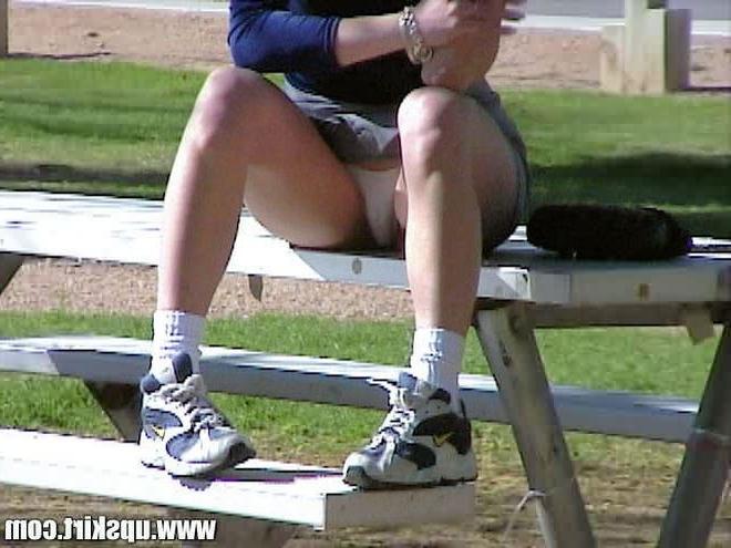 16P Sneaky Spy Cam Upskirt Panty Crotch Shots Outdoors in City Park