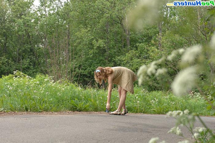 16P Nude cutie tinkles on the shoulder of country road