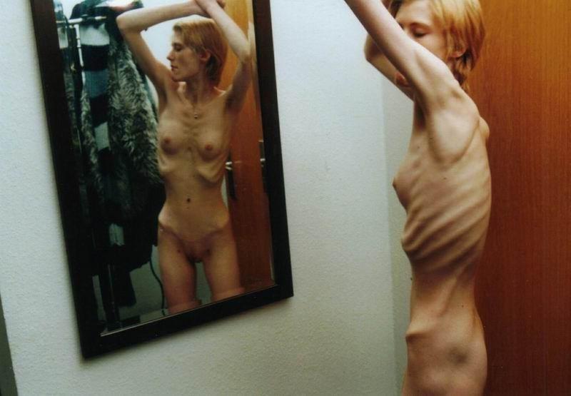 18P very skinny amateur girls poser