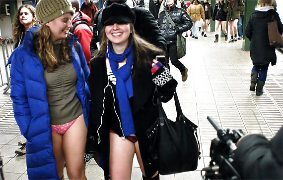 25P Public Panties