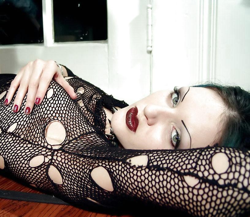 25P Red Lipstick by TROC
