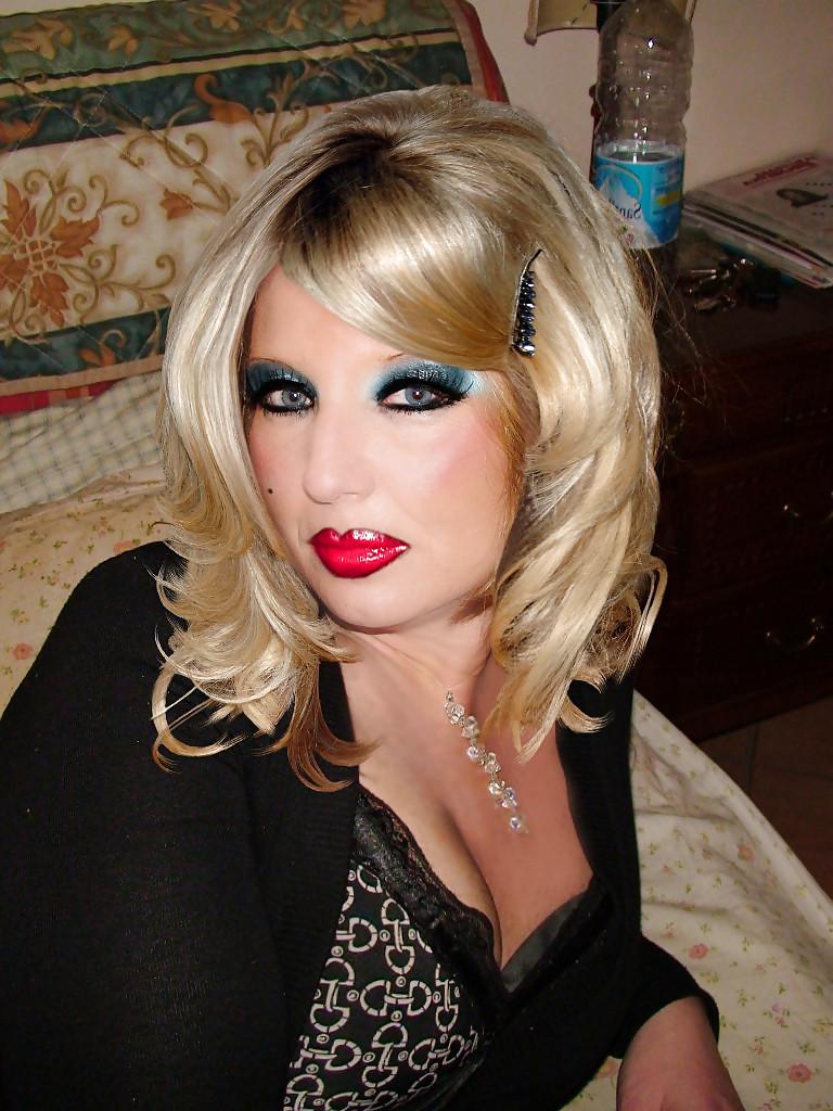 25P Red Lipstick by TROC