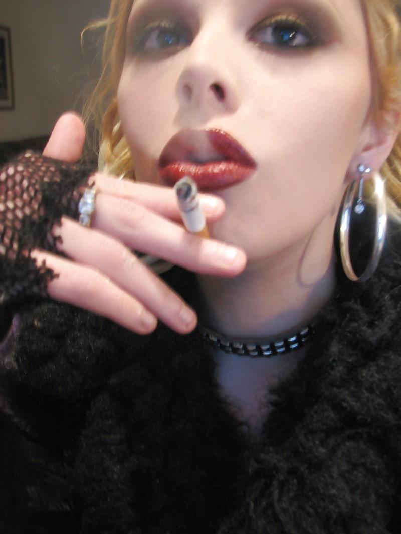 25P Red Lipstick by TROC