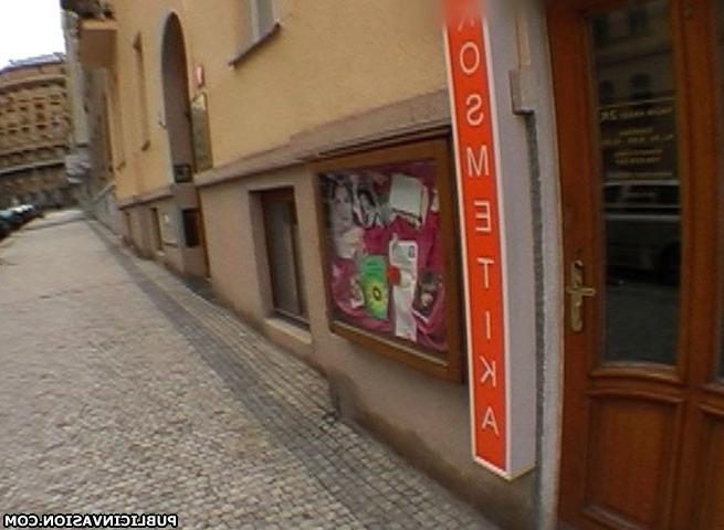 12P Sex at the barber shop