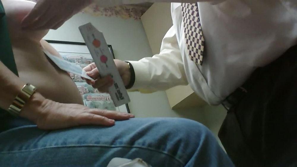 17P Wife breast augmentation consultation 01