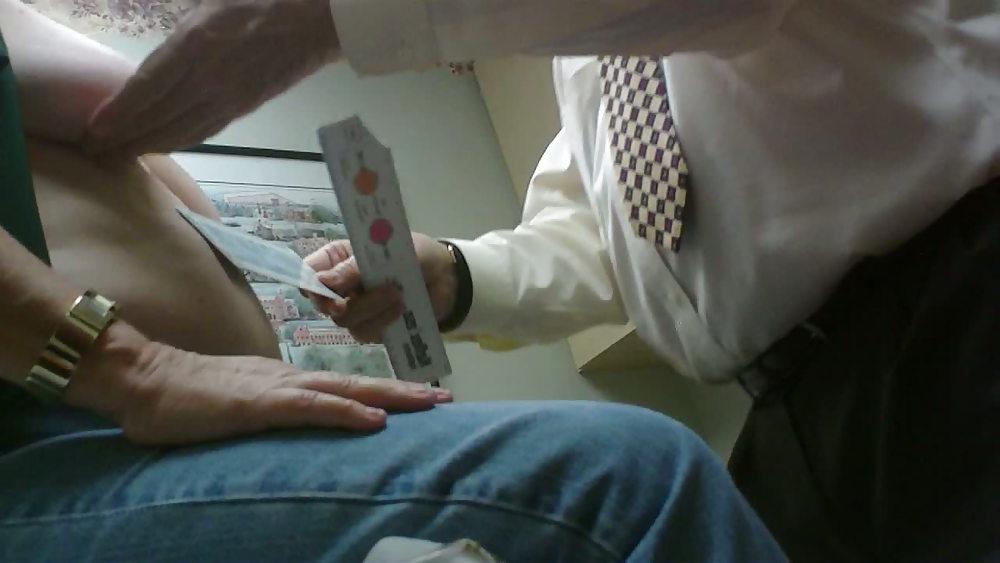 17P Wife breast augmentation consultation 01