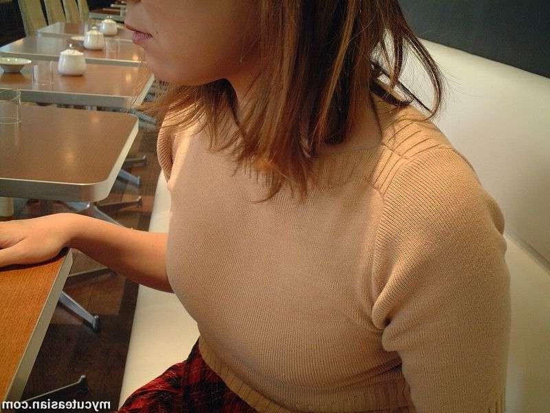 16P Shy japanese schoolgirl shows her nice tits