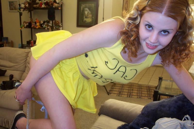 16P Natural redhead babe gagging on his cock
