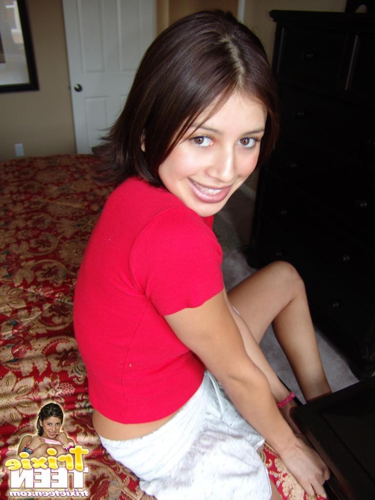 16P A shy brunette teen showing her nice nude boobies