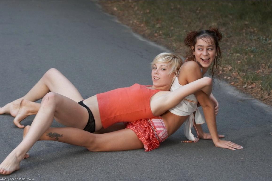 15P Attractive teen girlfriends showing their pinkholes