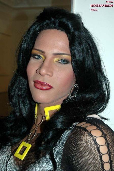 16P Ebony Dominican transvestite Dilvania masturbating