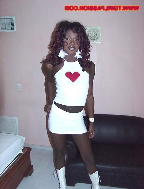 16P Dominican shemale stroking her huge black love toy