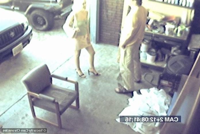 16P Unsuspecting couple caught in action by voyeur camera