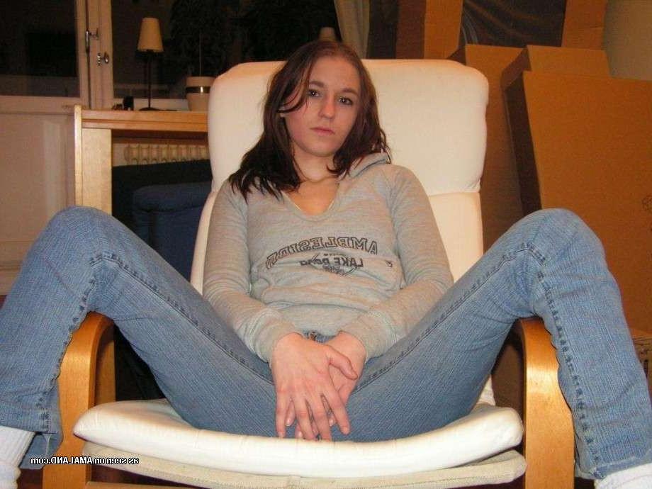 15P Polish amateur teenage GF nude outdoors and in bed