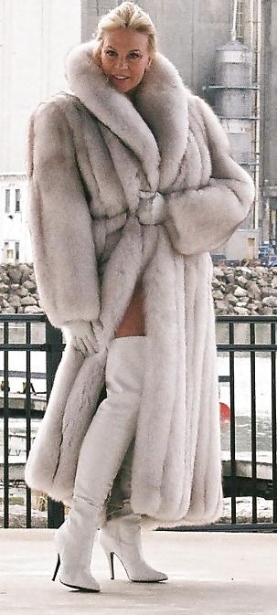 25P Fur Goddess