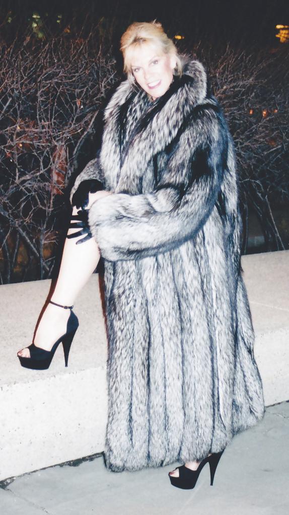 25P Fur Goddess
