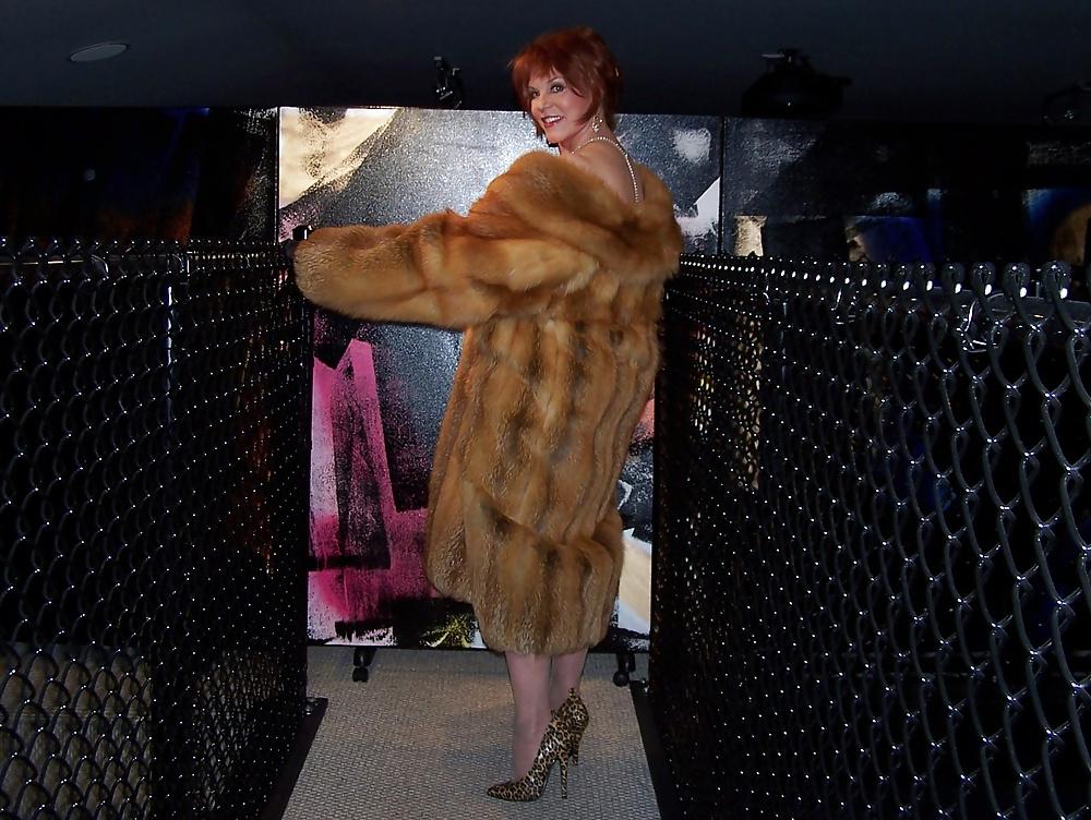 25P Fur Goddess