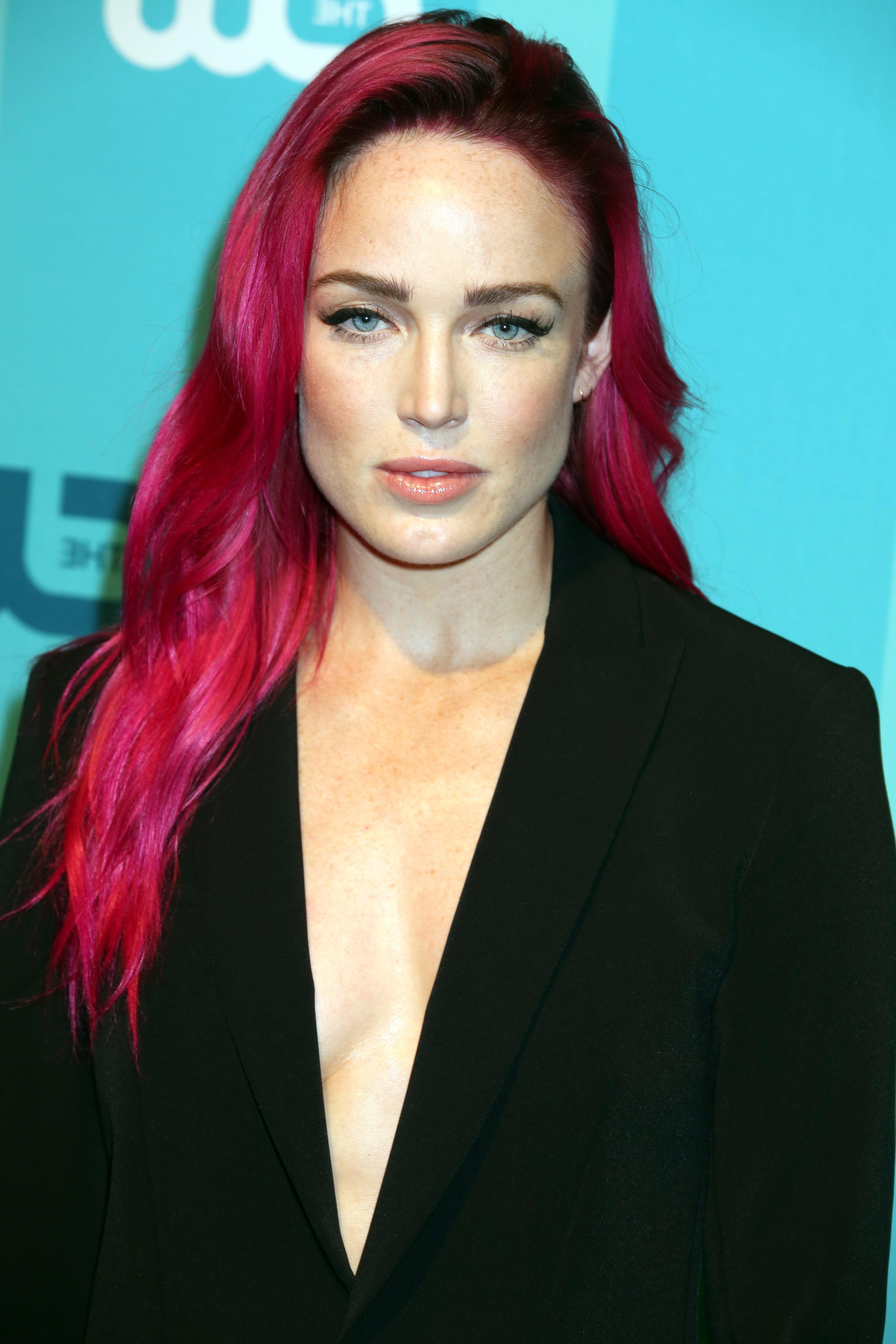 12P Caity Lotz And Her Strong Sideboob Game