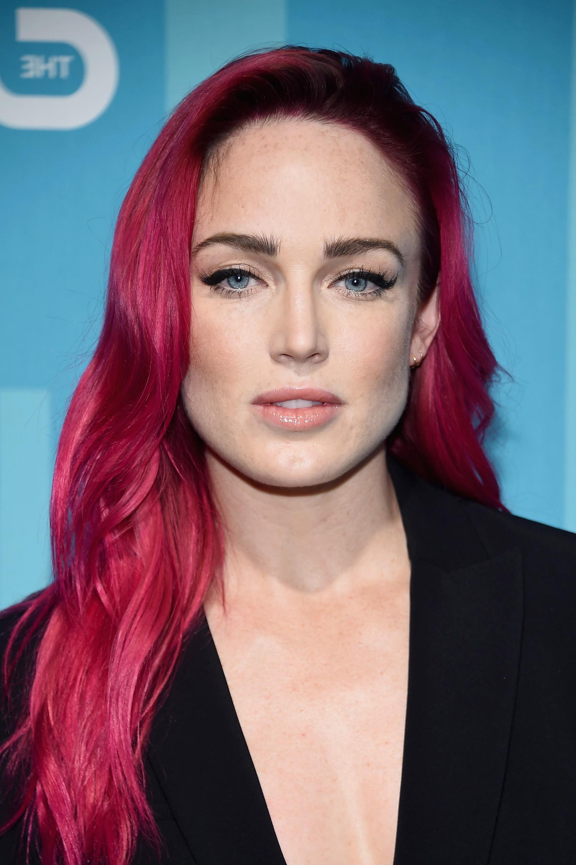 12P Caity Lotz And Her Strong Sideboob Game