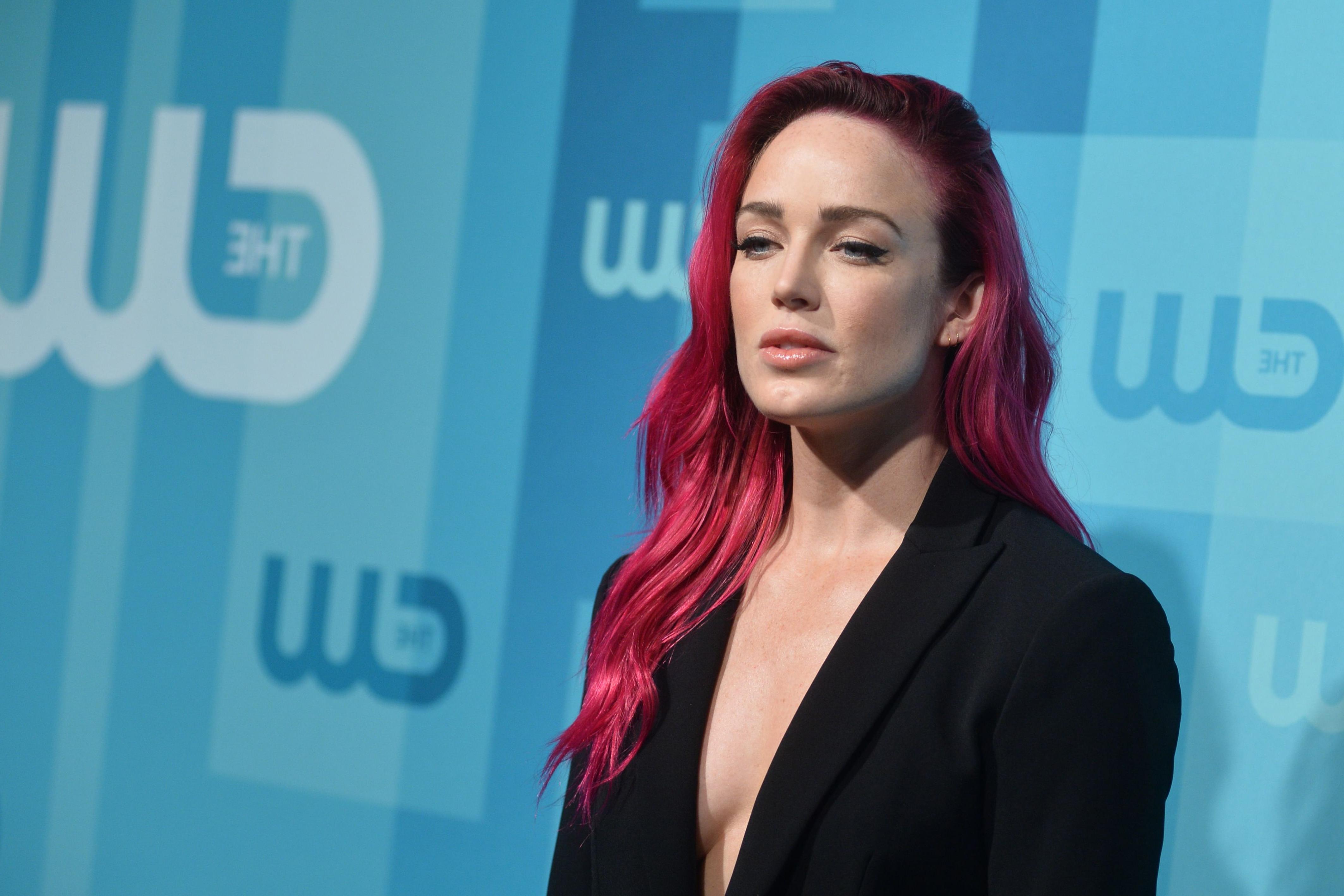 12P Caity Lotz And Her Strong Sideboob Game