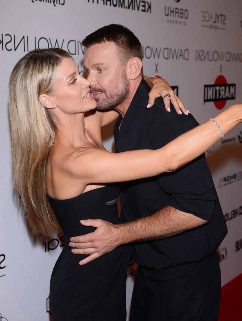 25P Joanna Krupa’s Underboob Game Is Strong