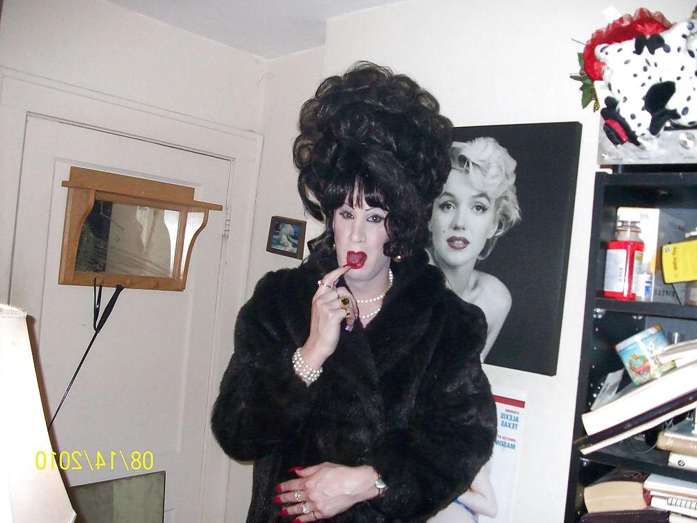 25P ...in fur...