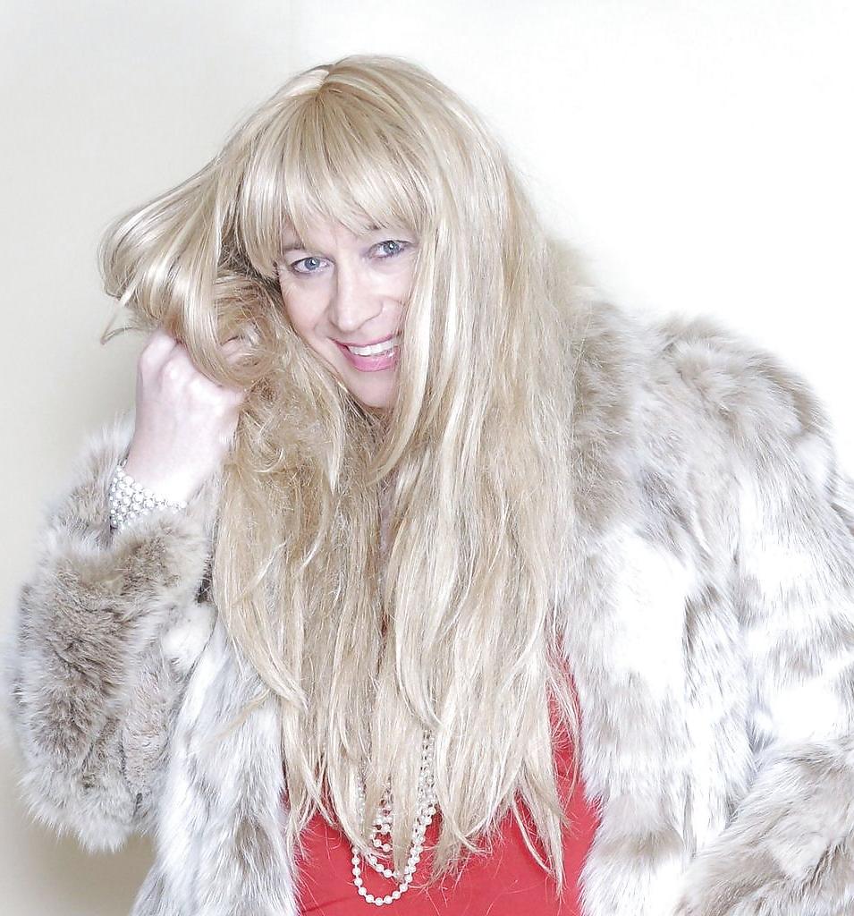 25P ...in fur...