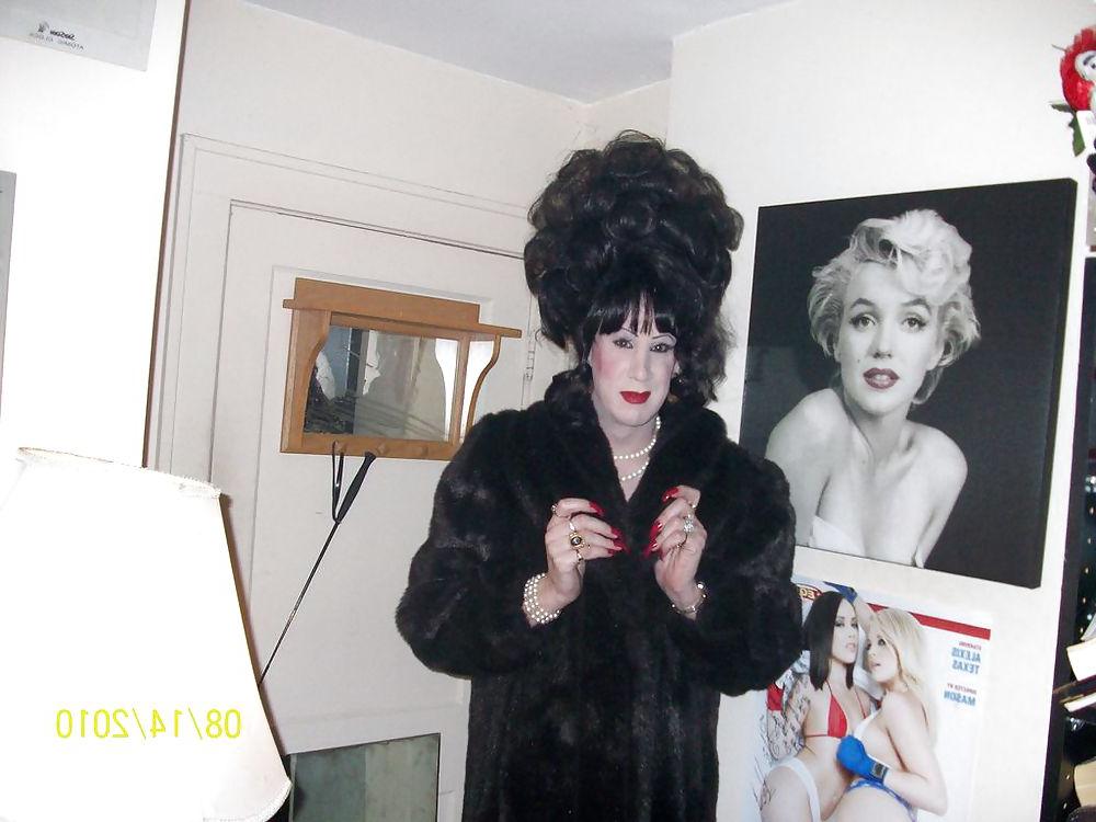 25P ...in fur...