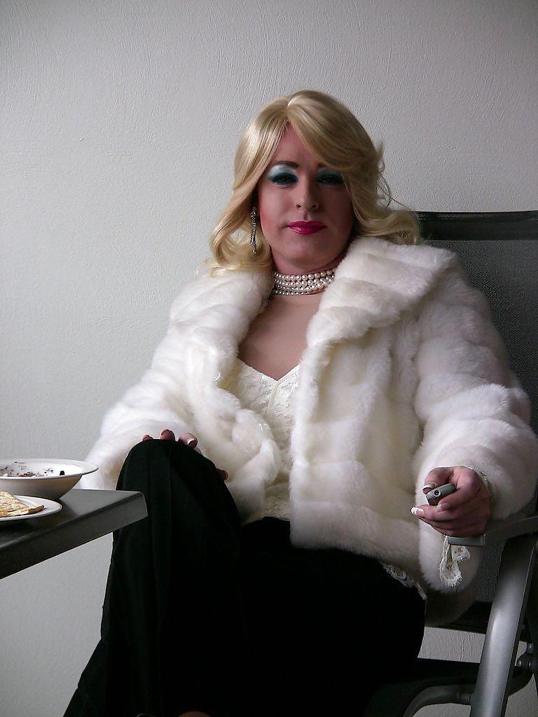 25P ...in fur...
