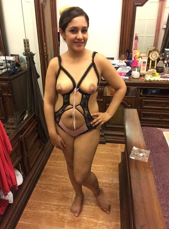 6P indian housewife teasing hubby for anniversary
